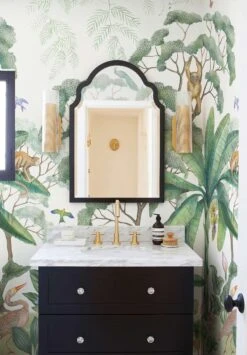Jungle Wallpaper Mural -KINKIN Decor Shop 20190702 10th steet home day 120644 3 b0fec154 1df9 4883 a811 4cf54a64d896
