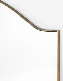 Rachelle Floor Mirror -KINKIN Decor Shop 228729 002 DET 1