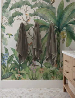 Jungle Wallpaper Mural -KINKIN Decor Shop PSW1103RLBathroomVignette 5152 JungleWallpaper SITECROP 07400307 8fcb 4a8b a368 03dc35a06915