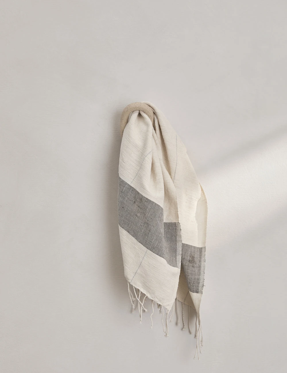 Olo Wall Hook By SIN Ceramics 10 Olo Wall Hook By SIN Ceramics - Image 8